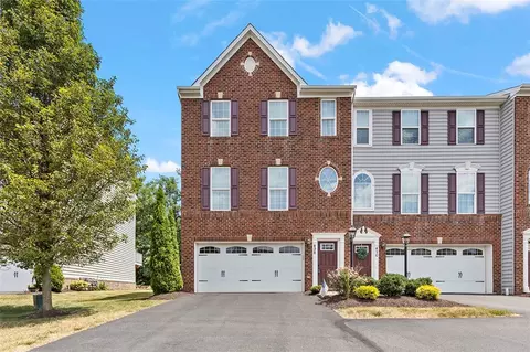 408 Olive Ln, Canonsburg, PA 15317