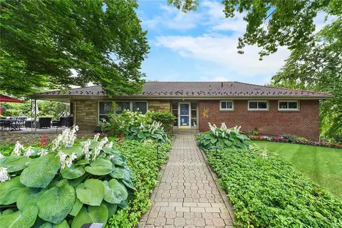 120 Beechmont Rd, Pittsburgh, PA 15206