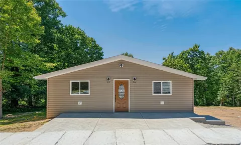 108 Spaugy Hollow Rd, Connellsville, PA 15425