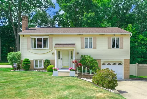 424 Diehl Dr, Mckeesport, PA 15132