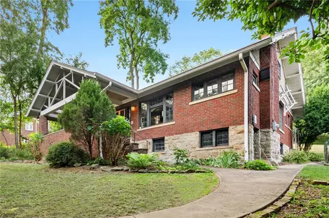 36 Forest Hills Rd, Pittsburgh, PA 15221