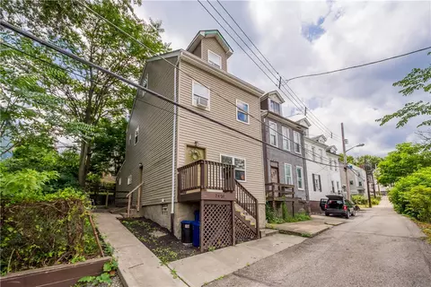2420 Eccles St, Pittsburgh, PA 15210