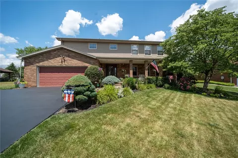 103 Jenny Lynn Dr, Aliquippa, PA 15001