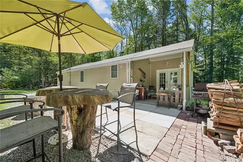 273 Ironwood Rd, Somerset, PA 15501