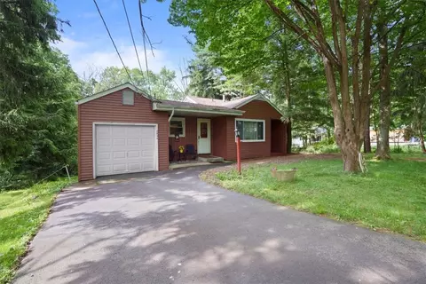 3834 Anderson Rd, Gibsonia, PA 15044