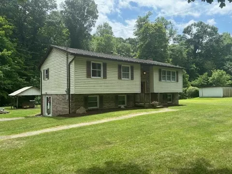35 Chestnut Rd, Charleroi, PA 15022