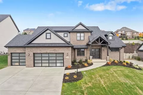 1049 Skyline Dr, Canonsburg, PA 15317