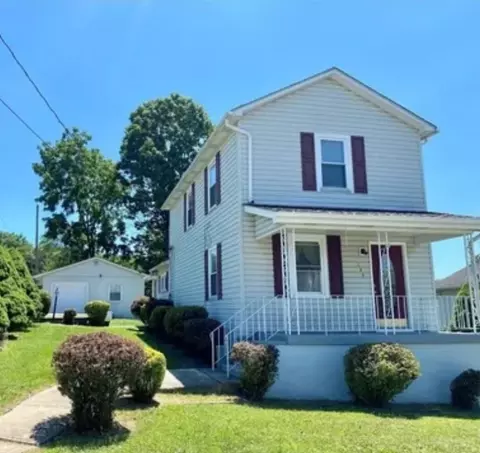286 4th Ave, Crucible, PA 15325