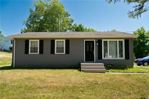 3703 Cumberland Rd, Erie, PA 16510