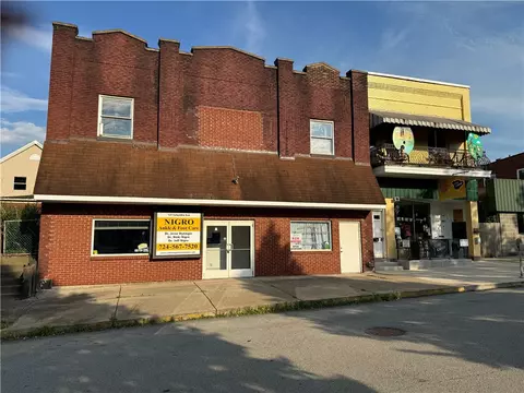 127 129 Columbia Ave, Vandergrift, PA 15690