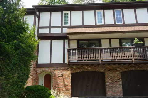 231 Queensberry Ct, Pittsburgh, PA 15237