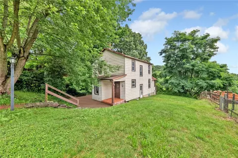 519 Ridge Rd, Ambridge, PA 15003