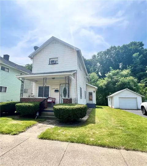 1716 Pennsylvania Ave, New Castle, PA 16101