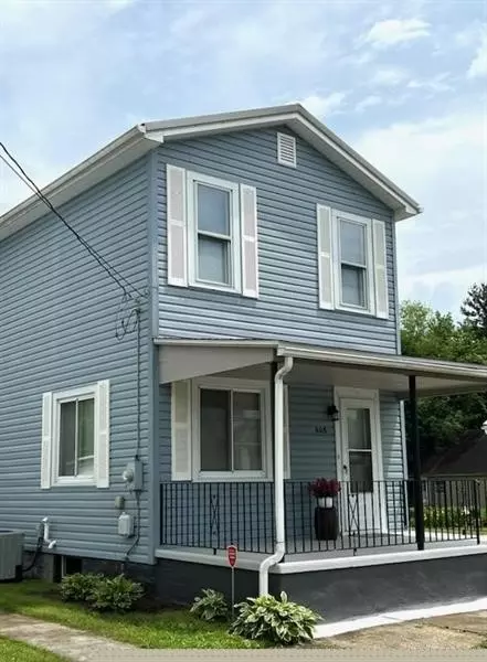 606 Washington Ave, New Galilee, PA 16141