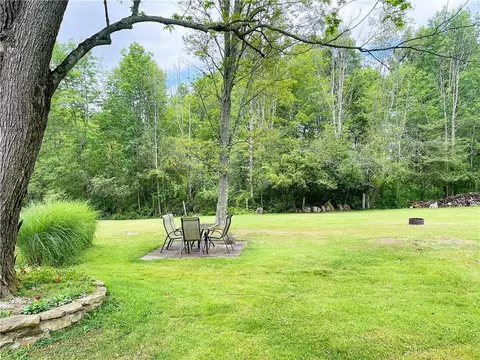 Exterior - 2152 E Mud Pike, Berlin, PA 15530 photo 6 of 10