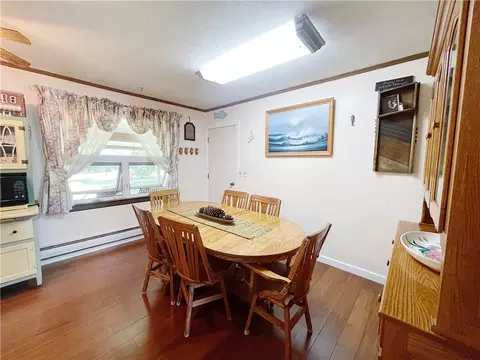 Dining - 2152 E Mud Pike, Berlin, PA 15530 photo 2 of 2
