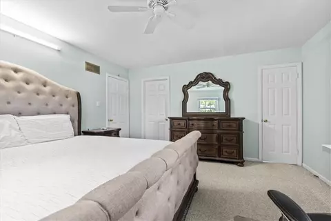 Bedroom - 2170 Ridge Dr, Mars, PA 16046 photo 4 of 5