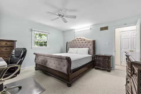 Bedroom - 2170 Ridge Dr, Mars, PA 16046 photo 3 of 5