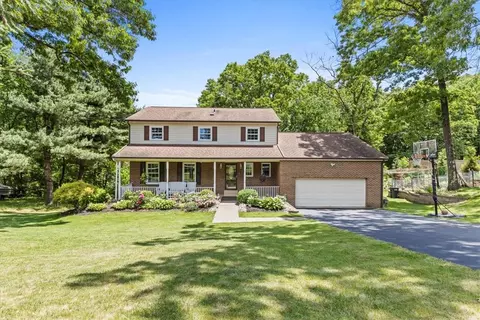 2170 Ridge Dr, Mars, PA 16046