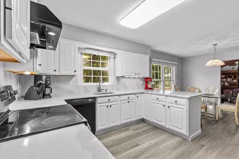 Kitchen - 2170 Ridge Dr, Mars, PA 16046 photo 2 of 2