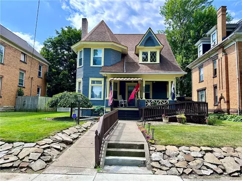 322 E Wallace Ave, New Castle, PA 16101