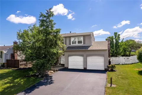 2977 Amy Dr, South Park, PA 15129