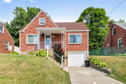207 E Gilmore Ave, Trafford, PA 15085