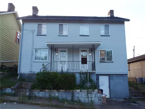 22 Center St, Fayette City, PA 15438