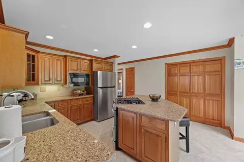 514 Lockesley Ct, Eighty Four, PA 15330 photo 10