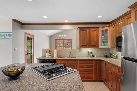 514 Lockesley Ct, Eighty Four, PA 15330 photo 9