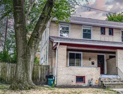 434 Lamar, Pittsburgh, PA 15221