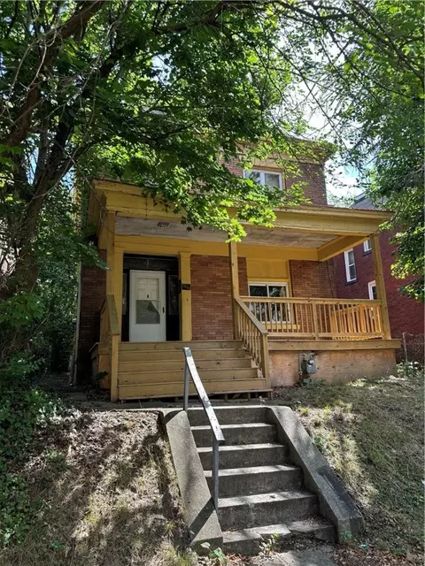 3010 Landis St, Pittsburgh, PA 15204