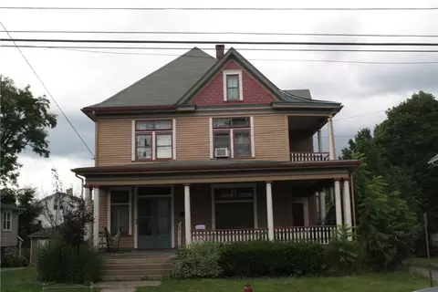 533 S Center St, Grove City, PA 16127