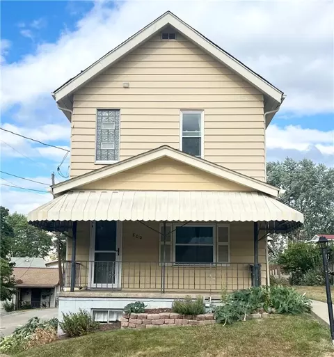 800 N Franklin St, Washington, PA 15301