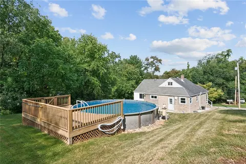 Exterior - 227 Maple Dr, Monroeville, PA 15146 photo 7 of 9