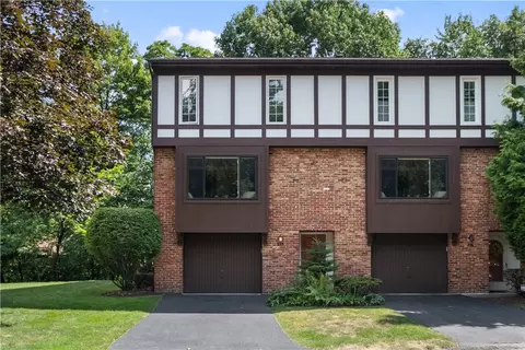 338 Woodbridge Dr, Pittsburgh, PA 15237