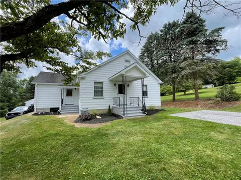 21 Kenmore, Greenville, PA 16125