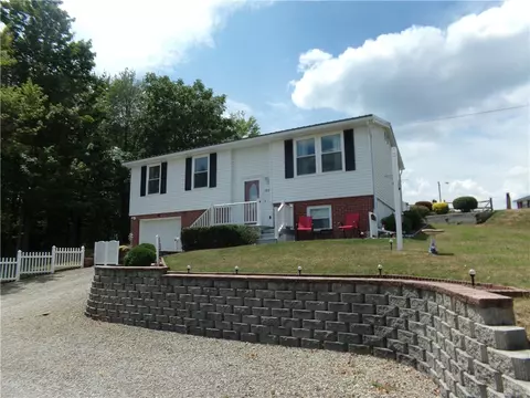 1010 S Orchard Ave, Somerset, PA 15501