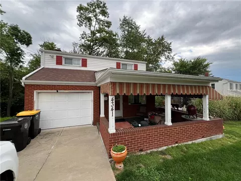 4341 Overhill St, Bethel Park, PA 15102