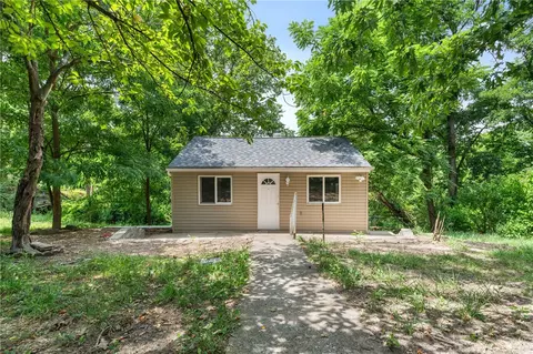 1330 Alverado Ave, Pittsburgh, PA 15216