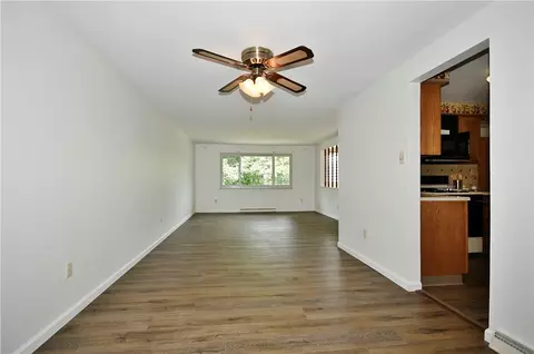 236 Pine Dr, Coraopolis, PA 15108 photo 7