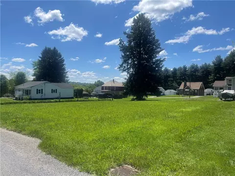 299 W Park St, Hermitage, PA 16148