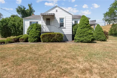 1300 Hahntown Wendel Rd, Irwin, PA 15642