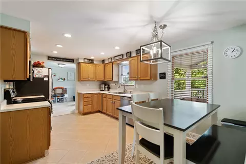 Kitchen - 36 Janette Cir, Irwin, PA 15642 photo 2 of 2