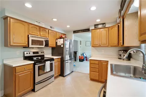 Kitchen - 36 Janette Cir, Irwin, PA 15642 photo 1 of 2