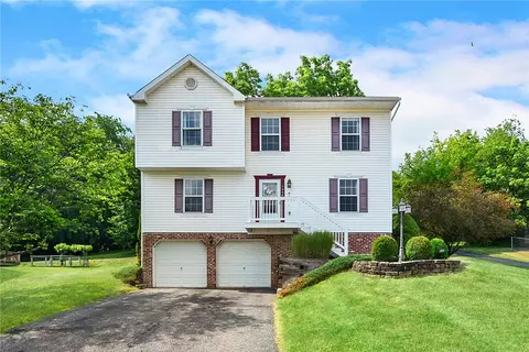 1008 King Edward Dr, Mcdonald, PA 15057