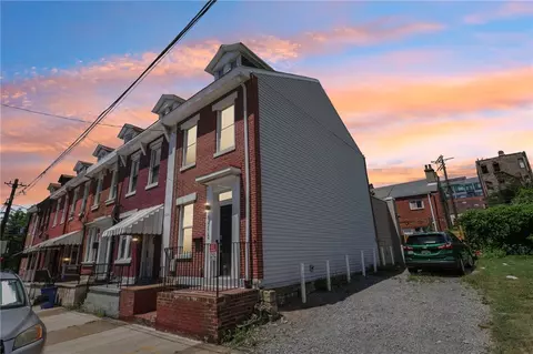 1713 Forbes Ave, Pittsburgh, PA 15219