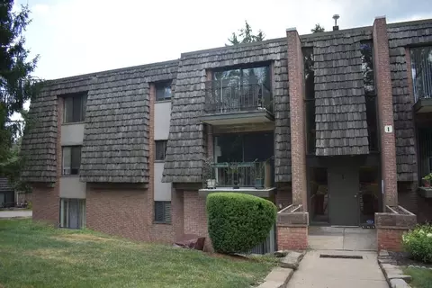 131 Forest Green Dr #131, Coraopolis, PA 15108