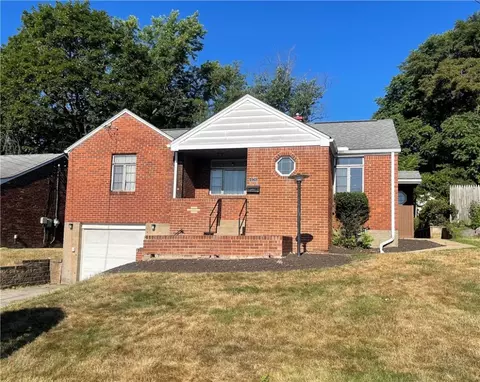 404 Poe Dr, Pittsburgh, PA 15235