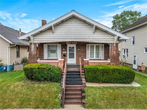 369 Spruce Ave, Sharon, PA 16146